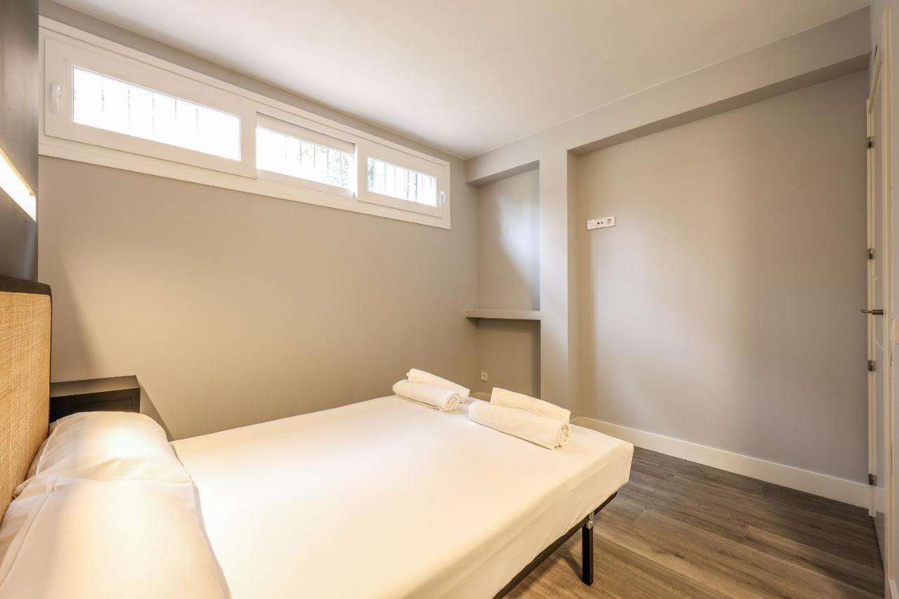 Apartamentos Reformados En Arturo Soria Мадрид Екстериор снимка