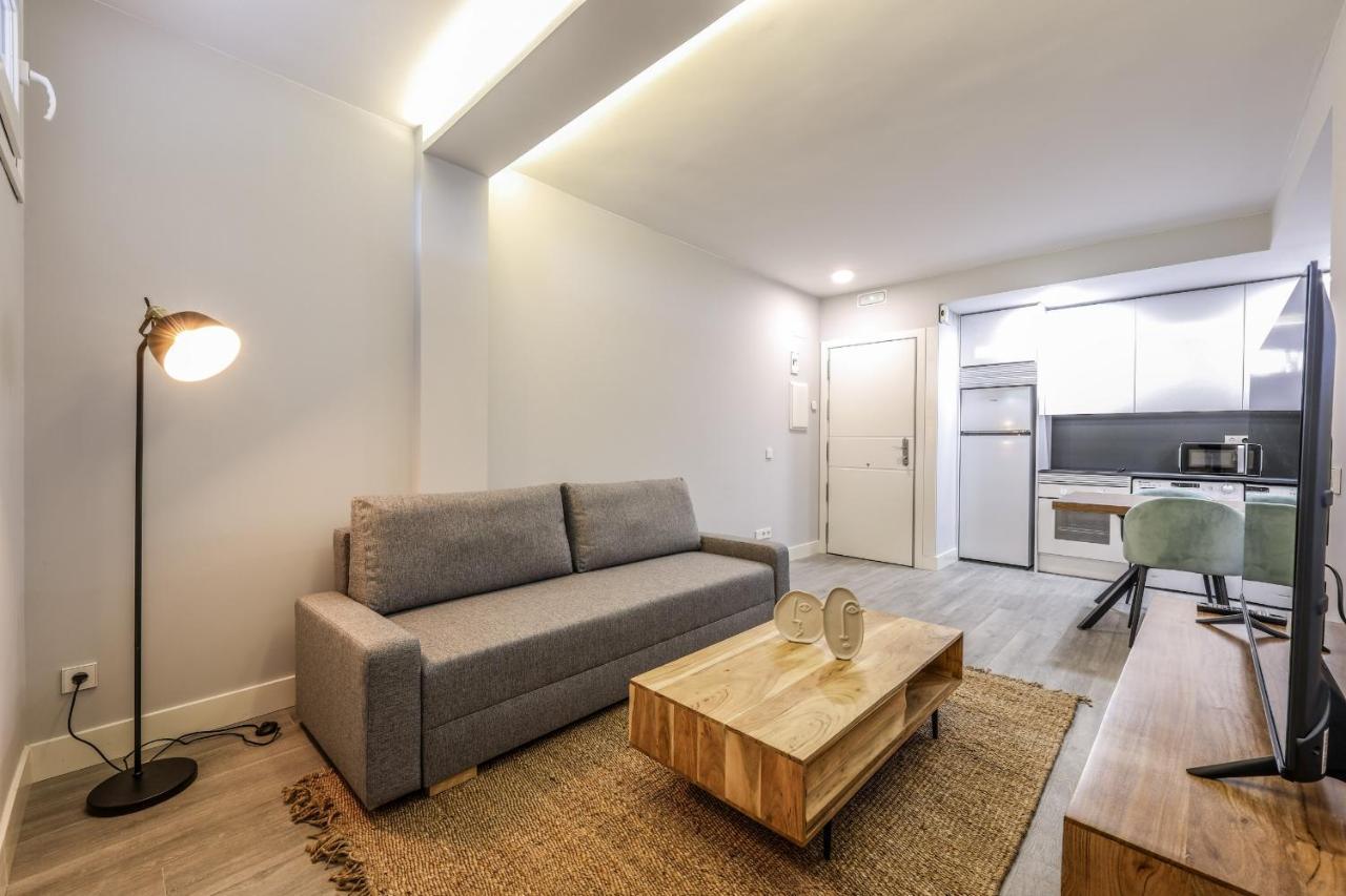 Apartamentos Reformados En Arturo Soria Мадрид Екстериор снимка