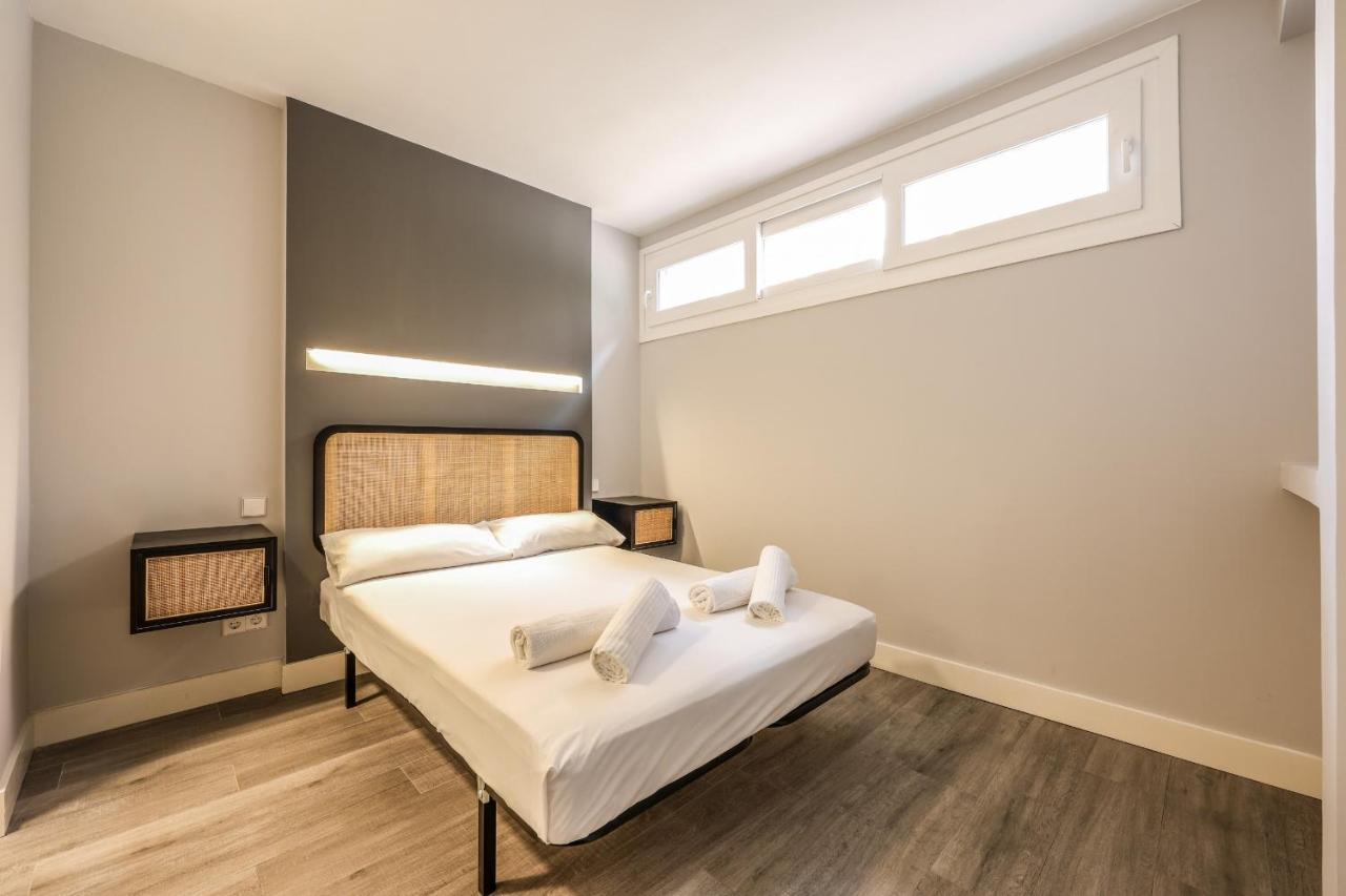 Apartamentos Reformados En Arturo Soria Мадрид Екстериор снимка