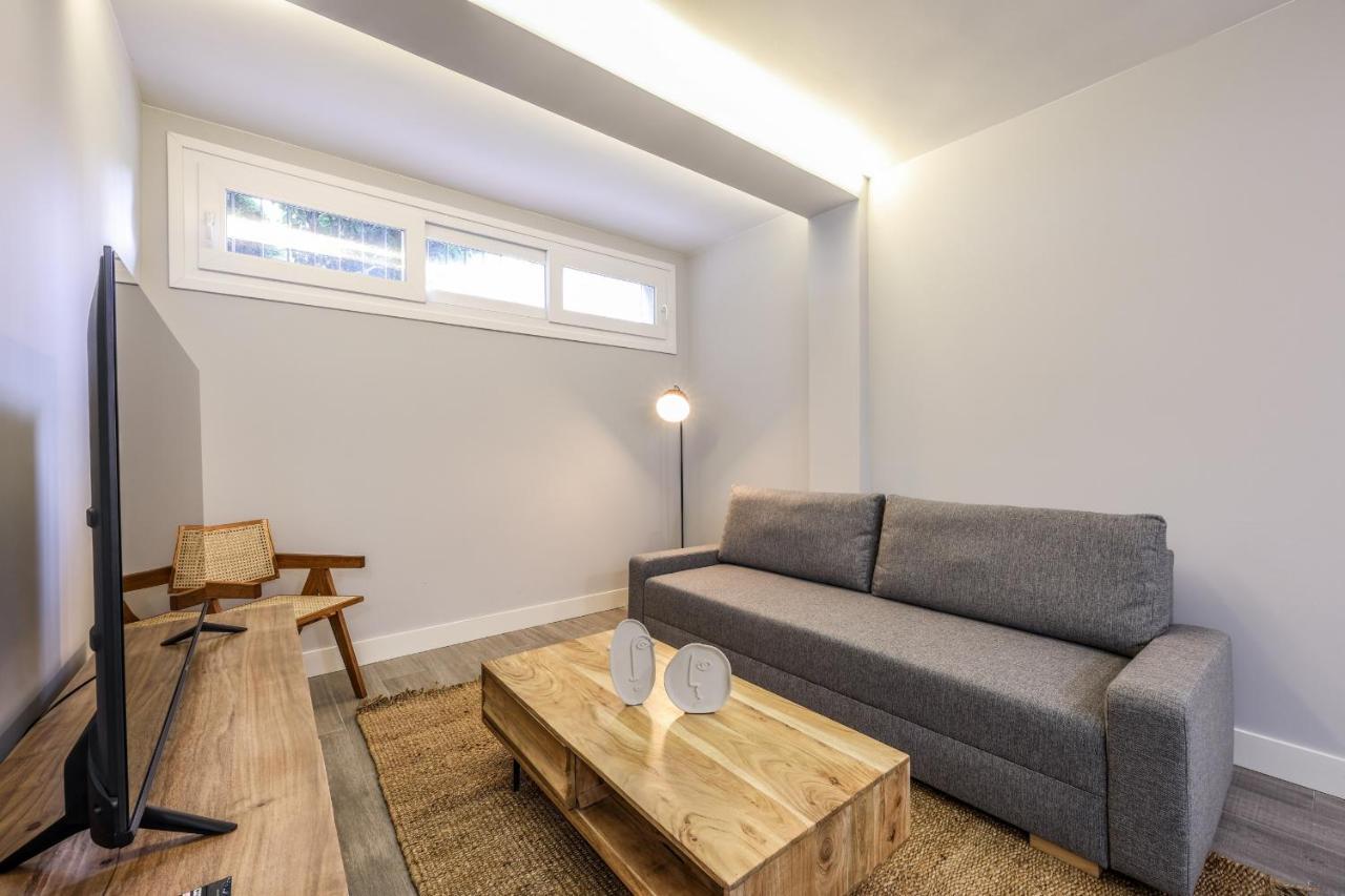 Apartamentos Reformados En Arturo Soria Мадрид Екстериор снимка
