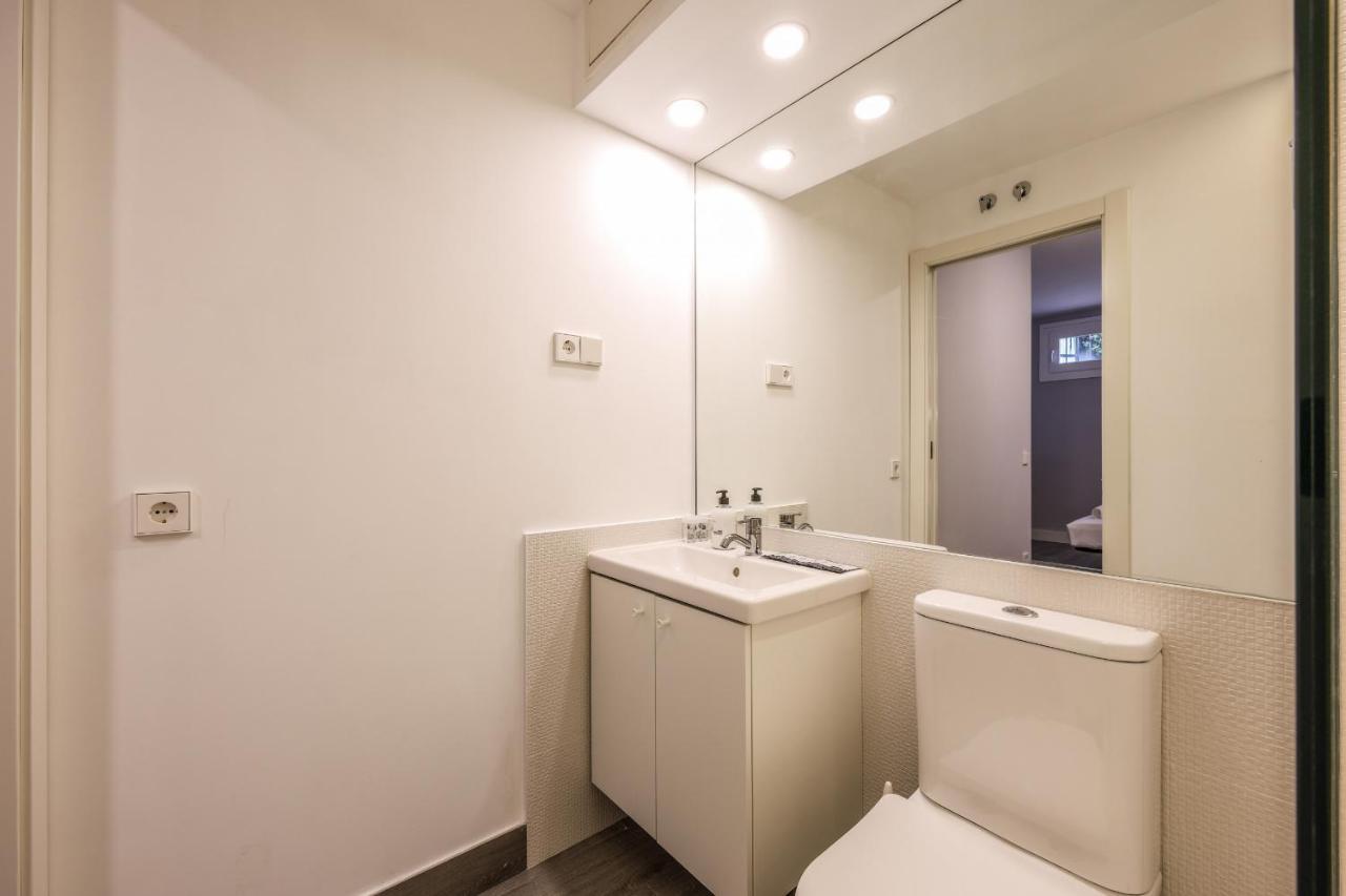 Apartamentos Reformados En Arturo Soria Мадрид Екстериор снимка