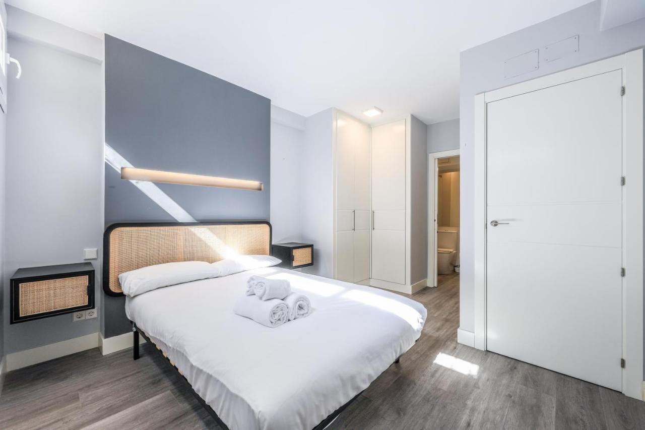 Apartamentos Reformados En Arturo Soria Мадрид Екстериор снимка