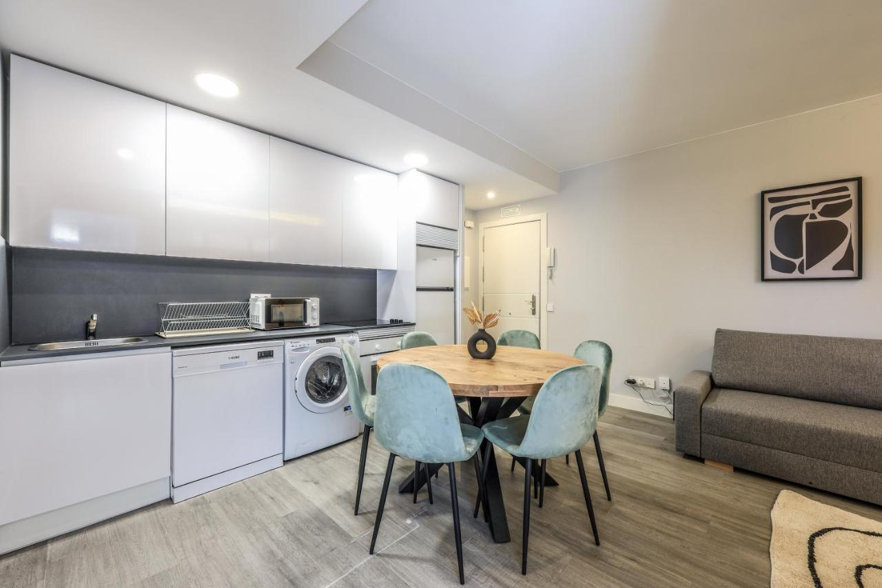 Apartamentos Reformados En Arturo Soria Мадрид Екстериор снимка