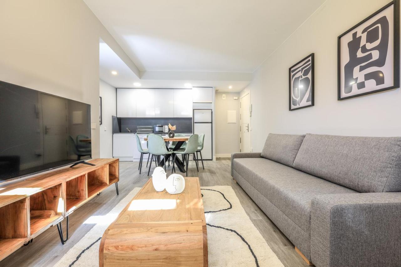 Apartamentos Reformados En Arturo Soria Мадрид Екстериор снимка