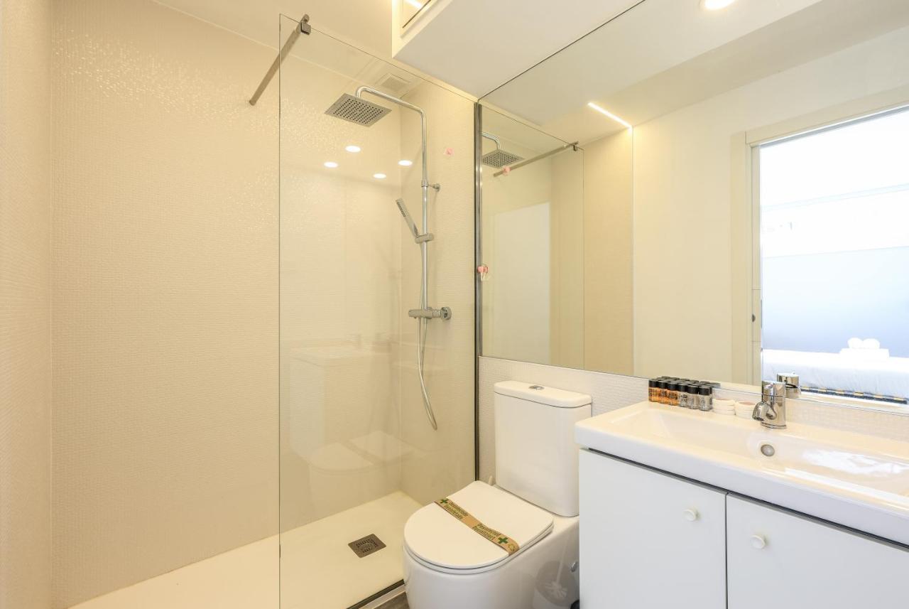 Apartamentos Reformados En Arturo Soria Мадрид Екстериор снимка