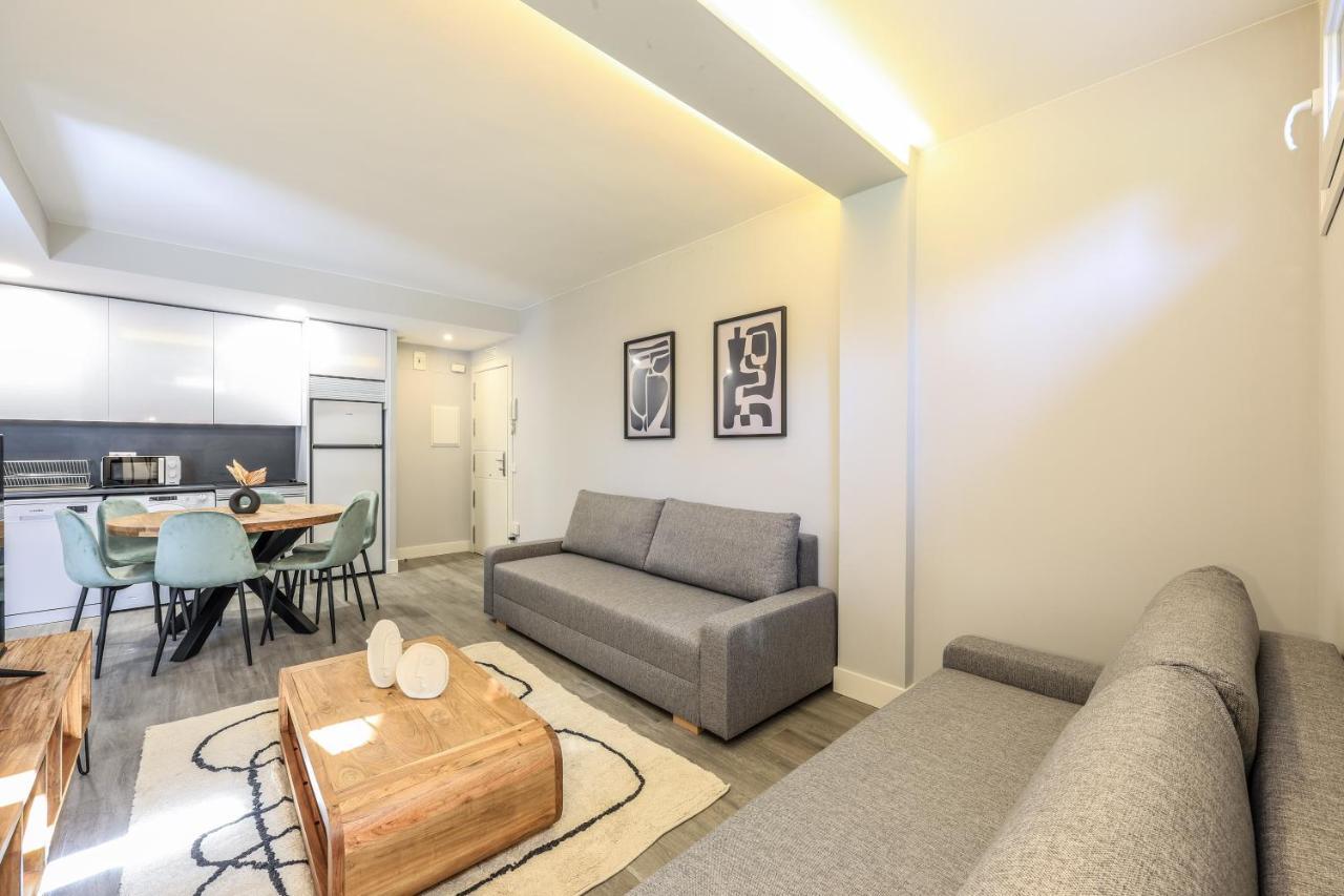 Apartamentos Reformados En Arturo Soria Мадрид Екстериор снимка